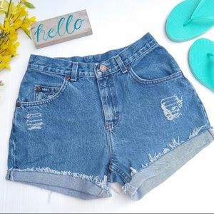 Vintage LEE distressed cut off high rise mom short